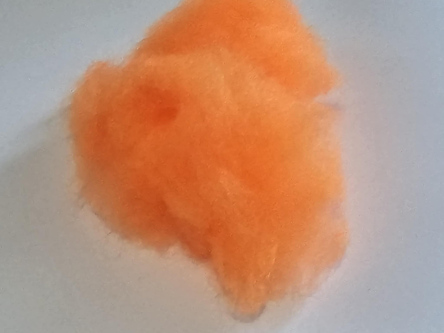 Light Orange Dubbing (100% Synthetic)